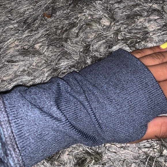 Blue nike pullover - Picture 5 of 9